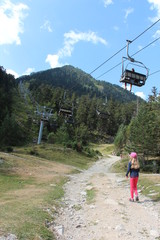 Télésiège montagne en été