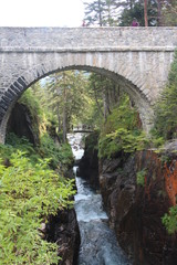 Cascade sous le Pont d'Espagne Cauterets Pyrénées France
