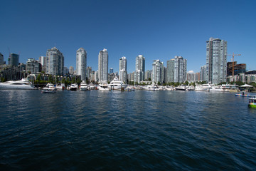 Obraz premium vancouver skyline from water