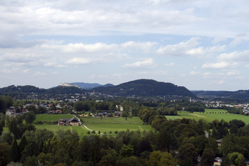 Fototapeta na wymiar panorama di Salisburgo con vista della Fortezza