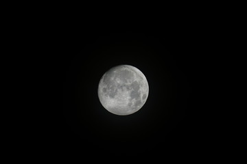 Mond adobe stock