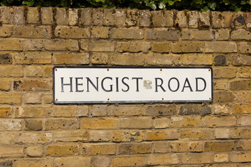 Fototapeta na wymiar hengist road sign