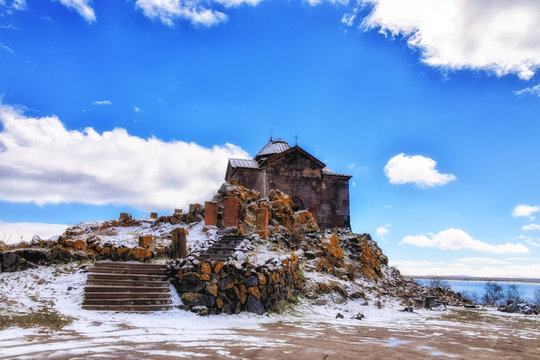 The complex of Sevanavank consists of Sts. Arakelots and Karapet churches, a ruined gavit and a partially reconstructed area for monk cells.