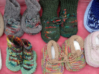 Socks / Knitted baby socks on the market in Tbilisi (Georgia)