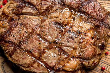 Obraz na płótnie Canvas juicy Ribeye steak