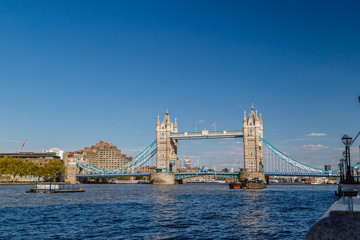 Most Tower Bridge w Londynie - obrazy, fototapety, plakaty