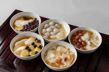 豆花　台湾の豆腐スウィーツ　Toufa (Tofu Pudding)