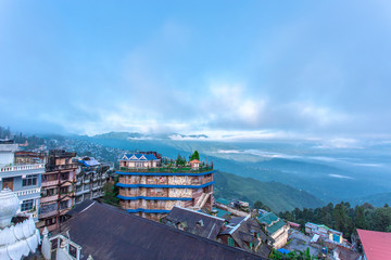 インド、ダージリンの街並み。インド旅行