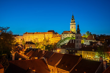 Fototapeta premium Cesky Krumlov skyline at night in Czech, Republic