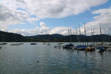 Segelboote am Tegernsee