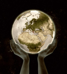 Greece on globe win hands