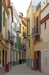 Fototapeta na wymiar narrow street in the old city of Seville