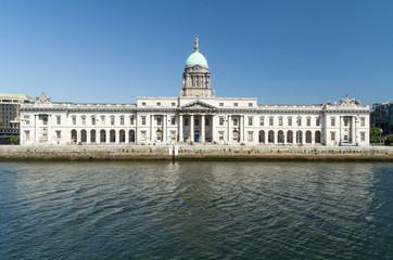 Fototapeta na wymiar Custom House, Dublin