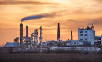 Fototapeta na wymiar Oil Industry silhouette, Petrechemical plant - Refinery