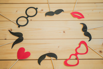 ひげ　スティック　口　めがね　アート