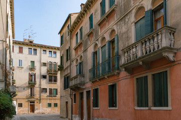 Fototapeta na wymiar Venice urban street with traditional historic houses