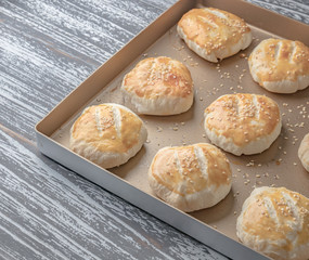 Cantonese-style dim sum wife pie