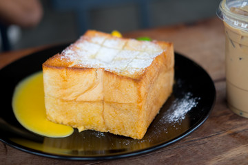 Honey toast