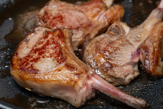Pan Seared Lamb chops in pan