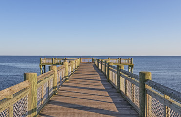 Obraz premium Pier boardwalk at sunset