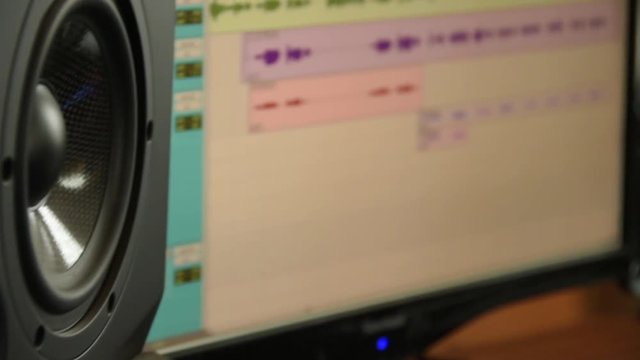A Speaker & Recording Software in a Studio
