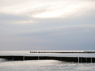 Ostsee mit Buhnen