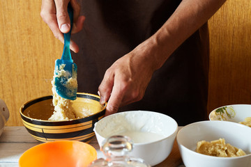 the process of cooking macaroons.