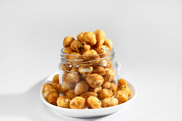 Roasted Phool Makhana or Crispy Lotus pops Seed