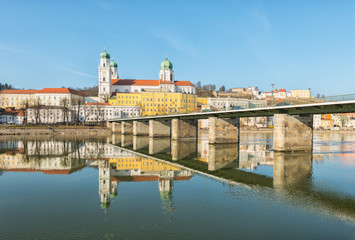 Fototapeta na wymiar der Passauer Dom