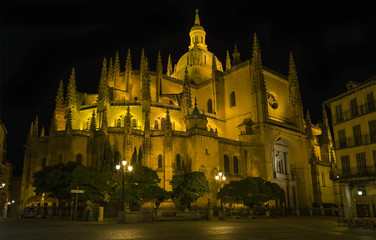 Fototapeta na wymiar Dedicated to the Virgin Mary and constructed during the 16th century, the Cathedral of Segovia, Spain sits in the main square of the city.