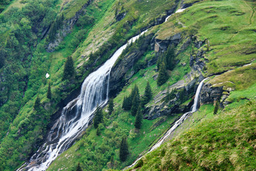 waterfalls that resemble white thread