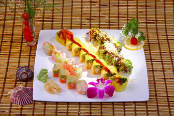 Sushi roll combo with salmon tuna, and soy bean paper