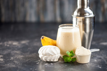 Protein sports cocktail