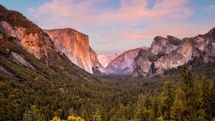 Poster Beautiful view of yosemite national park at sunset in California © f11photo