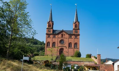 Fotobehang Kirche in Wilgartswiesen © thomasknospe