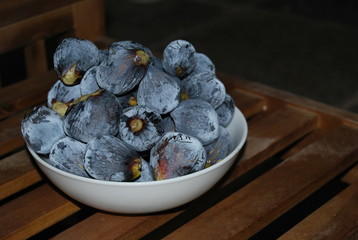 Fresh Fig Display