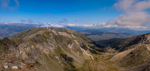 The wonderful views of the route to Torre d'Eina