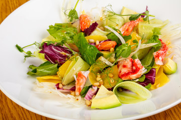 Salad with natural crab