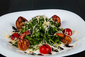 Salad with prawn