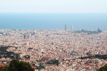 Fototapeta premium A panoramic view of Barcelona from Tibidabo