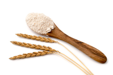 Dinkelvollkornmehl und Dinkelähren