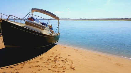 Fototapeta premium Island out of nowhere