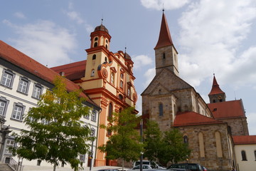 Fototapeta na wymiar Kirchen Marktplatz Ellwangen