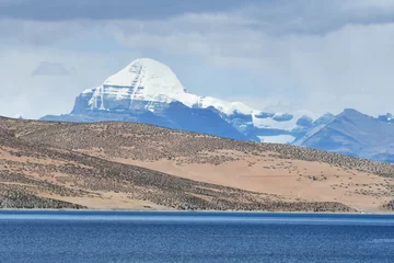 Wandcirkels aluminium Tibet. Sacred lake Manasarovar and southern face of Kailas © irinabal18
