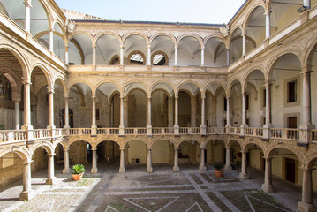 Naklejka premium Courtyard of Palazzo Reale in Palermo, italy