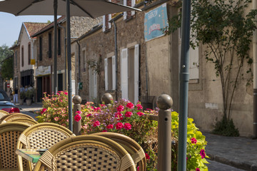 Cafe terrace in Barbizon 02