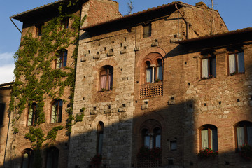 Fototapeta na wymiar San Gimignano - Piazza della Cisterna