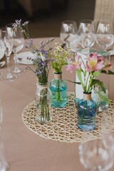 Beautiful centerpieces with vintage decoration for weddings.