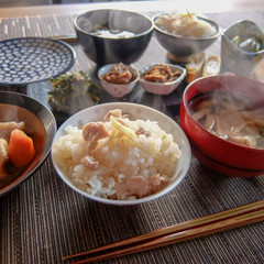 伝統的な日本の朝ごはん　和食　