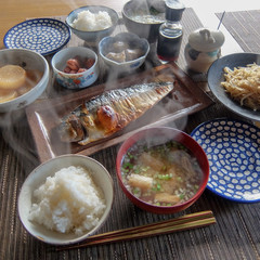 伝統的な日本の朝ごはん　和食　